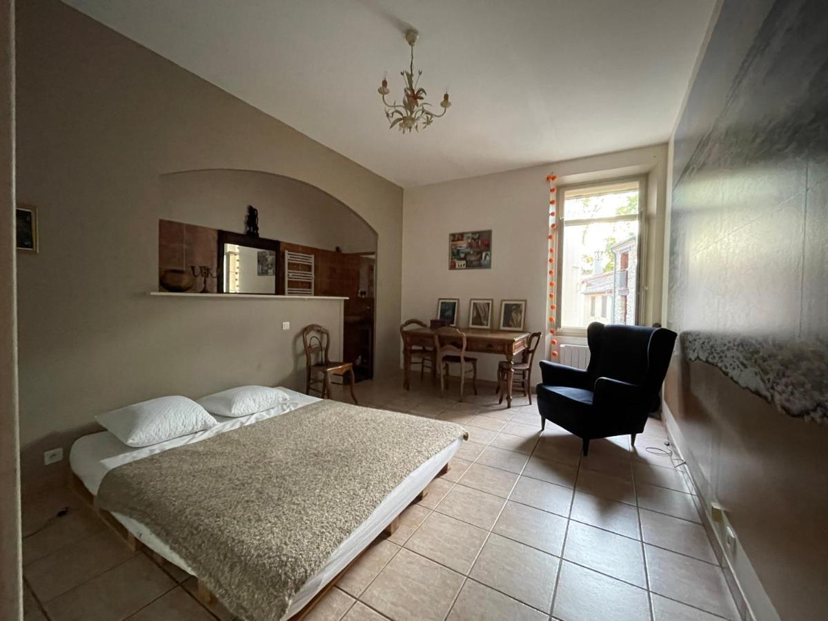 One Bedroom Apartment Place De L'Eglise, セレ エクステリア 写真